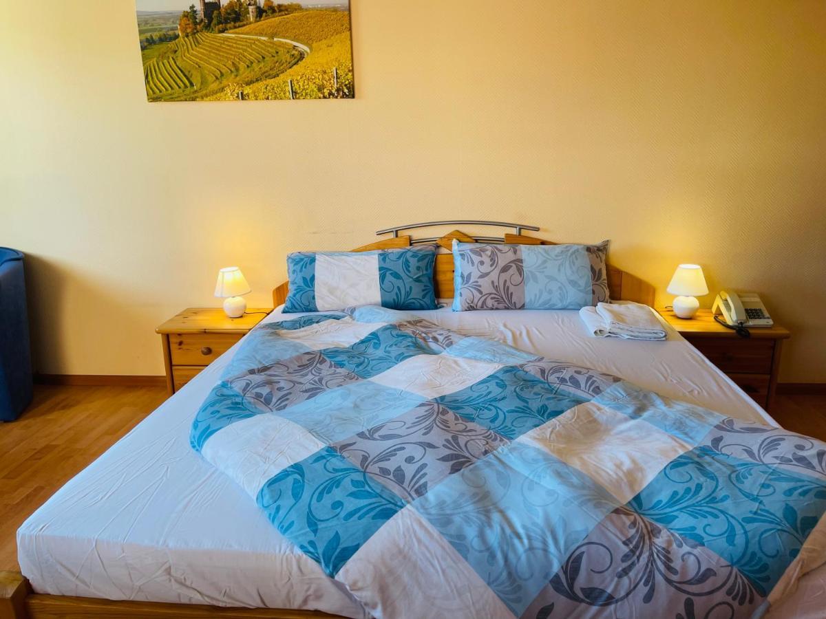 Hotel Ochsen Ortenberg  Экстерьер фото